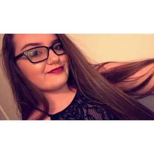 Meet your Posher, Catie